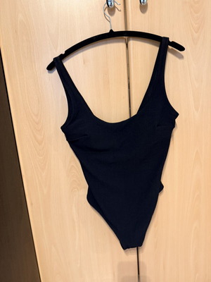 H&M One-Piece Swimsuit Black, New, Size M