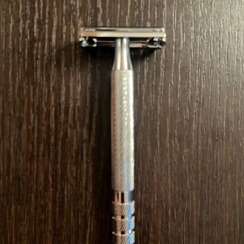 Parker 97R Traditional Double Safety Razor set like new with Proraso and Bluebeards Revenge