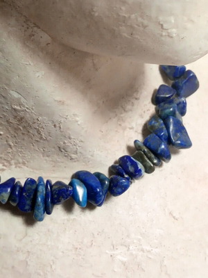 Κολιέ από ημιπολύτιμους λίθους λάπις λαζουλι 45 εκατ. μήκος
