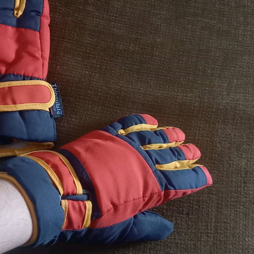 Ski gloves like new, red-blue, kids size xs