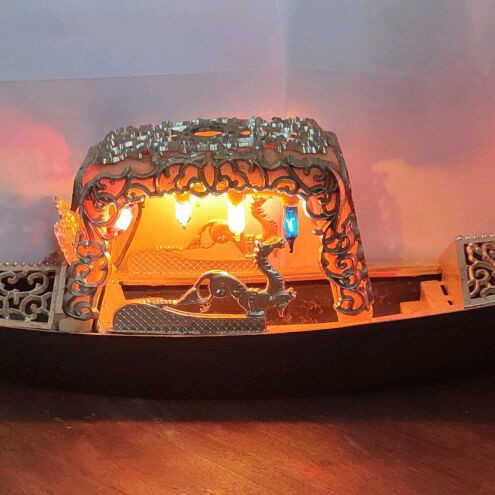 Venetian Gondola Vintage Decorative Lamp used with Broken Part