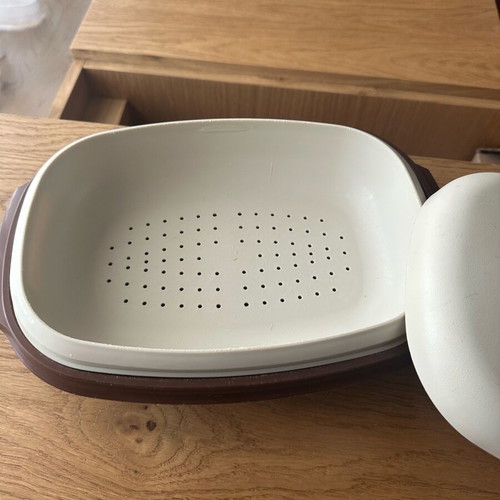 Tupperware vintage retro vegetable-rice steam container used