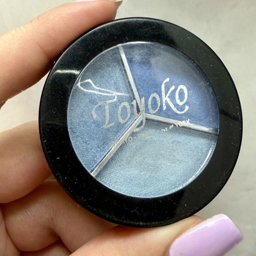 Toyoko Triple Trio Eyeshadow Blue No. 104 Like New