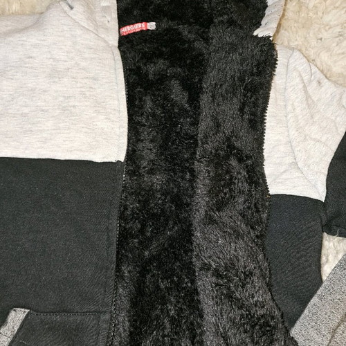 Energiers cardigan used for boys size 10, black and gray