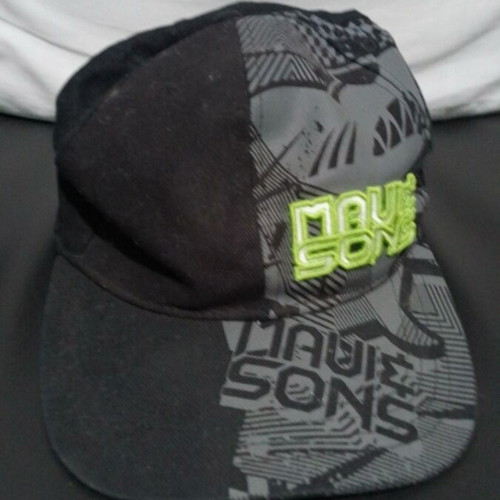 Maui & Sons cap like new, black, size L/XL