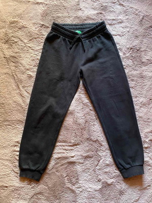 Benetton tracksuits 8-9 years like new, black and blue