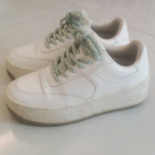 Bershka platform sneakers used, size 35, white with colorful splashes
