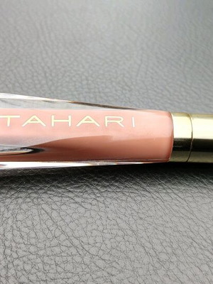 Lipgloss Tahari καινούργιο σε απόχρωση nude