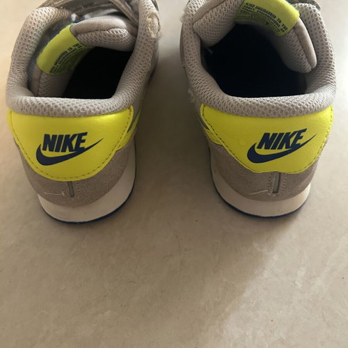 Nike children's athletic shoes size 27 used, gray with yellow details