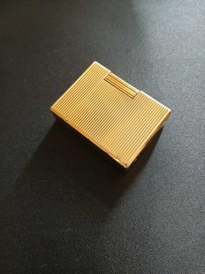 S.T. Dupont Ligne 2 lighter used, yellow gold finish