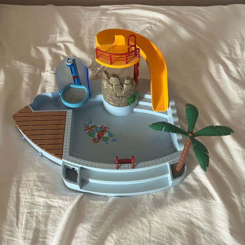Playmobil pool used without slide