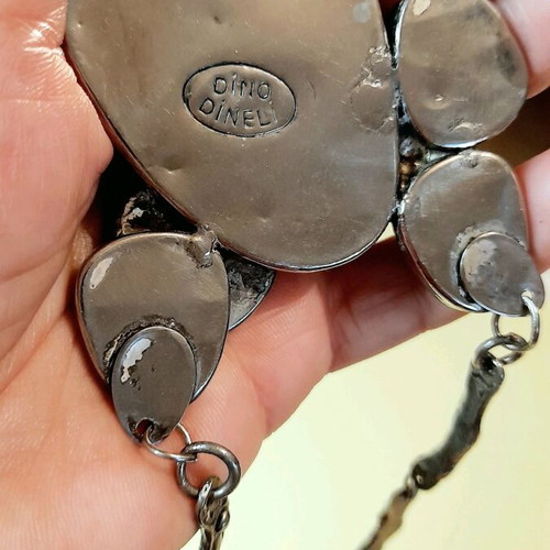 Statement necklace Dino Dinel new with articulated Pebbles motif