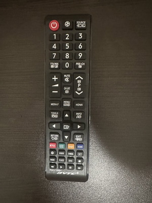 Samsung TV remote control in excellent condition