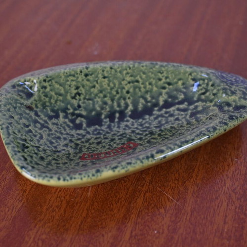 Vintage ceramic ashtray leaf-shaped used, green-yellow