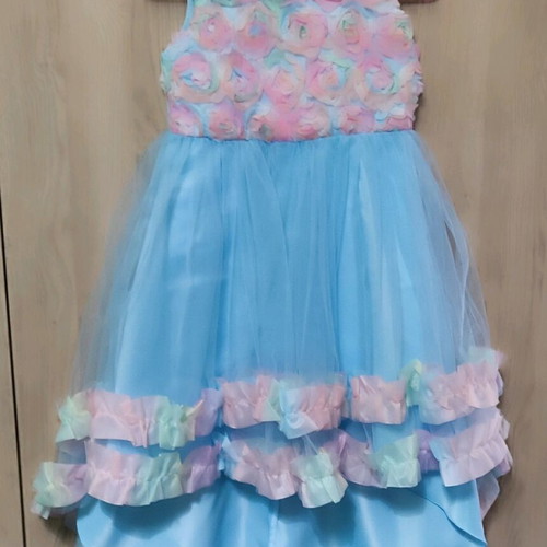 Official dress 6-7 years like new, multicolored turquoise