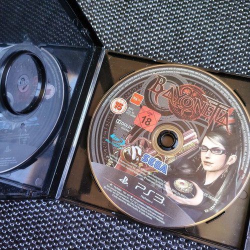 Bayonetta PS3 game used, no box