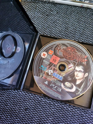 Bayonetta PS3 game used, no box