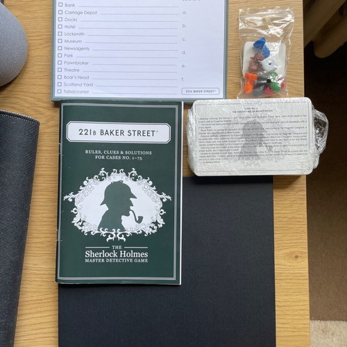 Επιτραπέζιο παιχνίδι Sherlock Holmes 221B Baker Street σαν καινούργιο