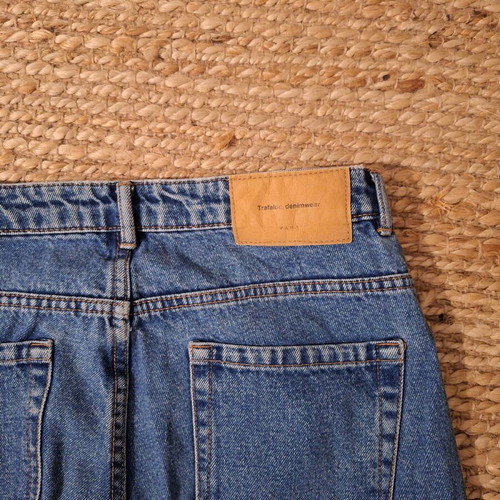 Zara women's mom fit blue jeans like new, high waist size M