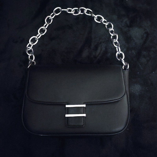 Bershka shoulder bag with thick chain like new, black and silver