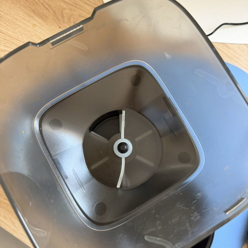 Rojeco automatic pet feeder