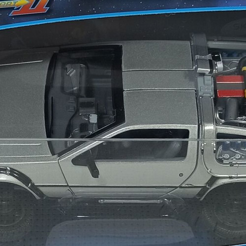Welly Back to the Future II Time Machine DeLorean Fly Wheel 1:24 Toy Car new