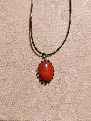 Pendant with chestnut red jasper and steel cabochon new