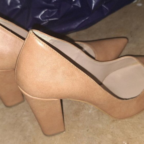 Beige pumps size 38 like new
