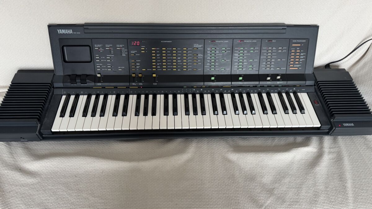 Yamaha PSR-6300 Vintage Keyboard Made… - € 700,00 - Vendora.cy
