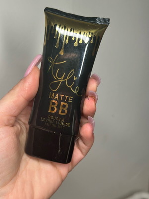 Kylie BB cream with color new