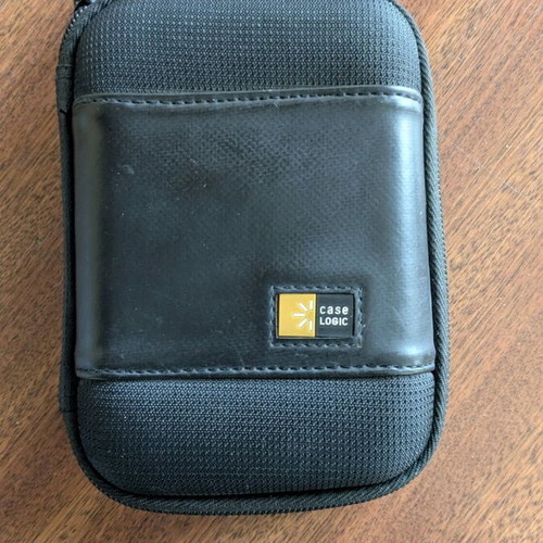 Case Logic hard drive carrying case for 2.5" external disk like new