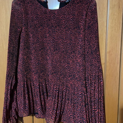 Zara shirt used, dark red animal print, size small