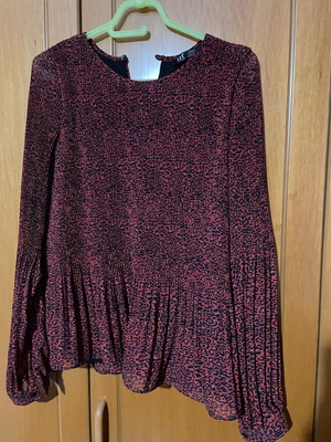 Zara shirt used, dark red animal print, size small