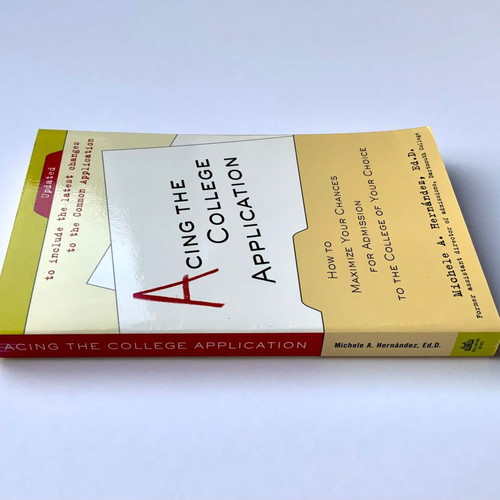 Acing the College Application Michele Hernández book like new