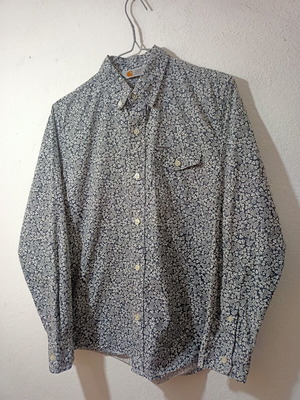 Carhartt floral shirt size S like new, 100% cotton