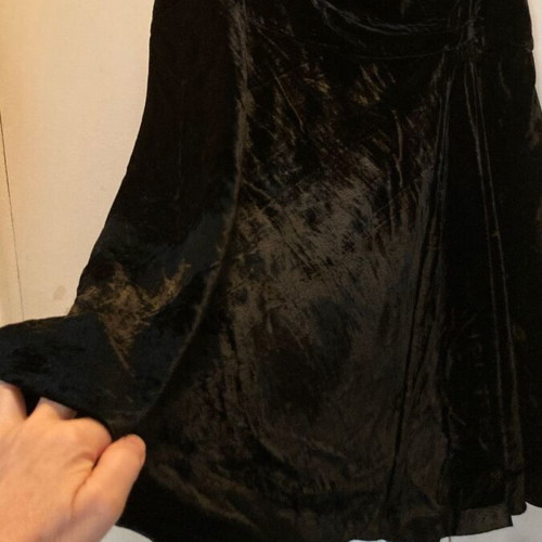 Zara velvet skirt black size M like new