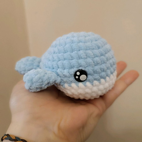 Handmade crocheted amigurumi whale new