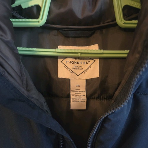 St. John's Bay men's puffer vest like new, XXL