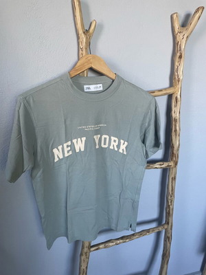 Zara t-shirt like new, turquoise, size M