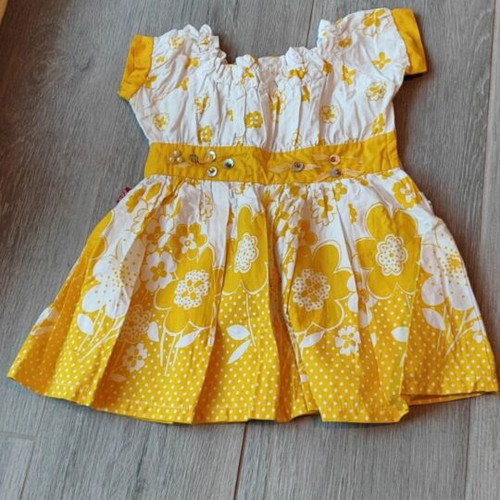 Children's dresses like new, pack