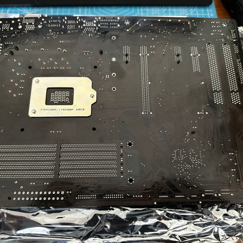 Gigabyte GA-Z270-HD3P motherboard and Intel Core i3-7100 processor