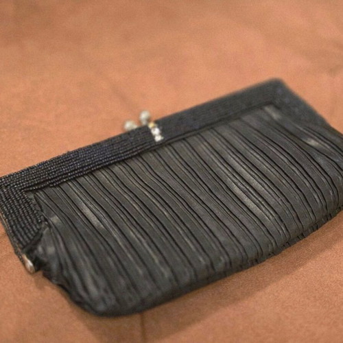 Finis women's handbag black hand-held like new