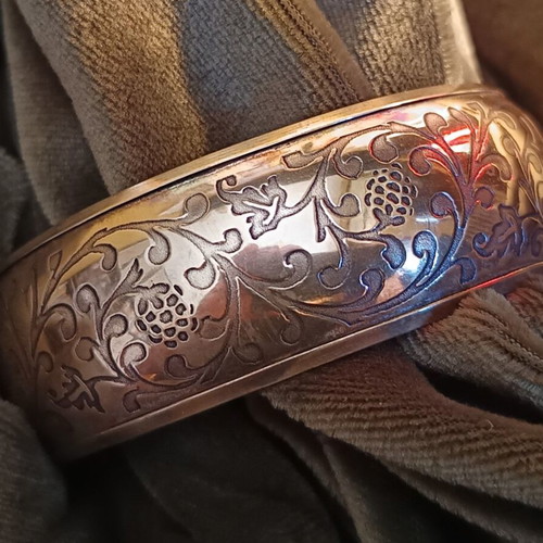 Bohemian Ethnic brass bracelet like new, golden color