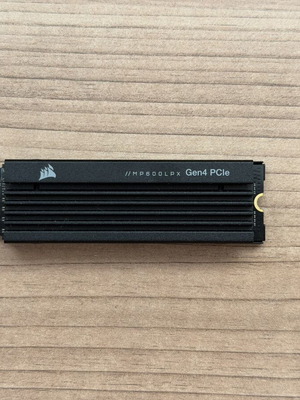 Corsair MP600 Pro LPX SSD 500GB PCIe 4.0 compatible with PS5 like new