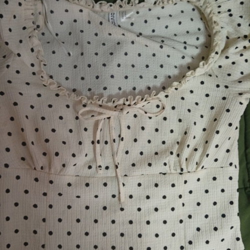 H&M short-sleeve polka dot top, new collection