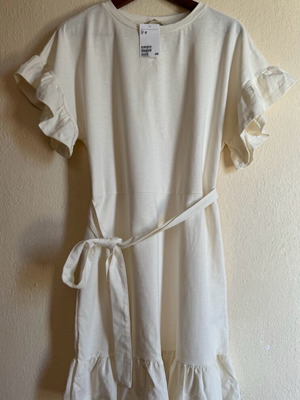 Short cotton dress with ruffles H&M new, ecru with belt