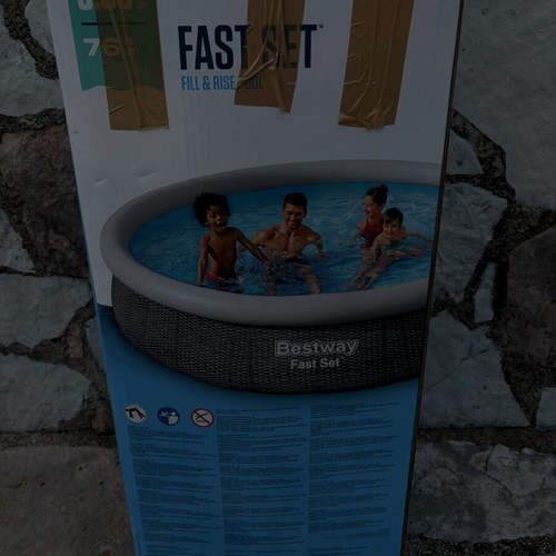 Plastic pool new with cover, filter and manual foot pump