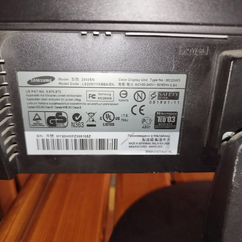 Samsung SyncMaster 2043SN 20-inch monitor used with screen burn