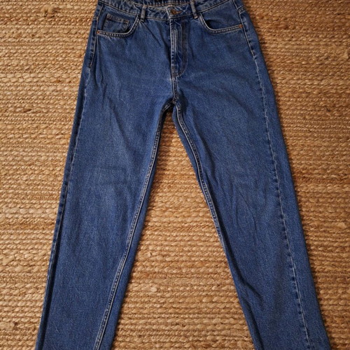 Zara women's mom fit blue jeans like new, high waist size M