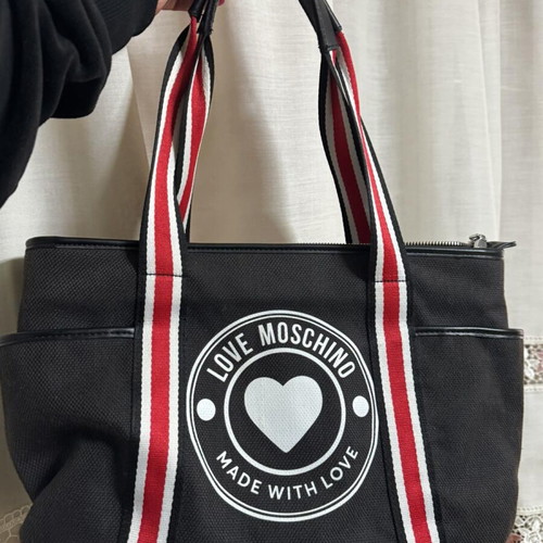 Love Moschino shoulder bag like new, black canvas